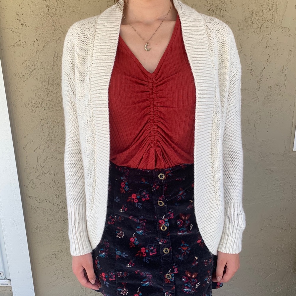White/Cream Hollister Cardigan Size Small